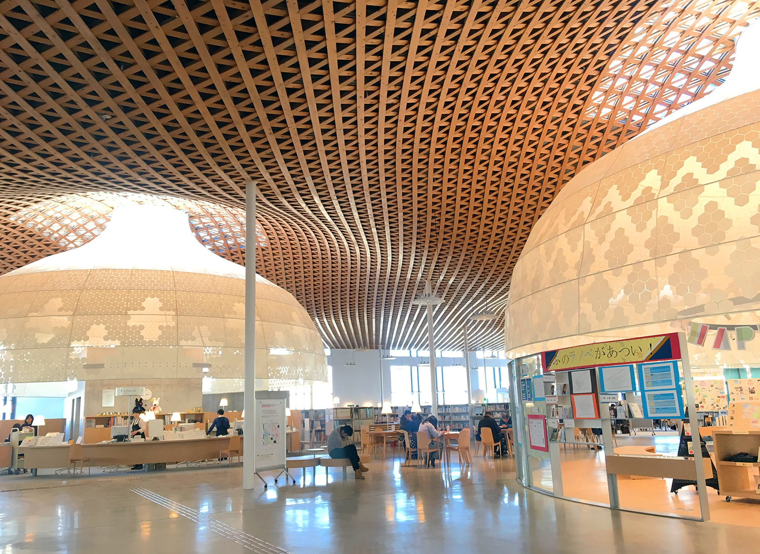 市民一人ひとりと関わる図書館。シビックプライドの拠点「みんなの森 ぎふメディアコスモス」